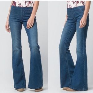 Free People Pull-On Flare Blue Jeans, Size 29